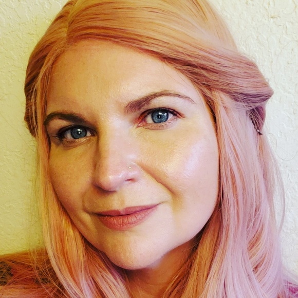 Meet your Posher, Brandy - Picture 4 of 4